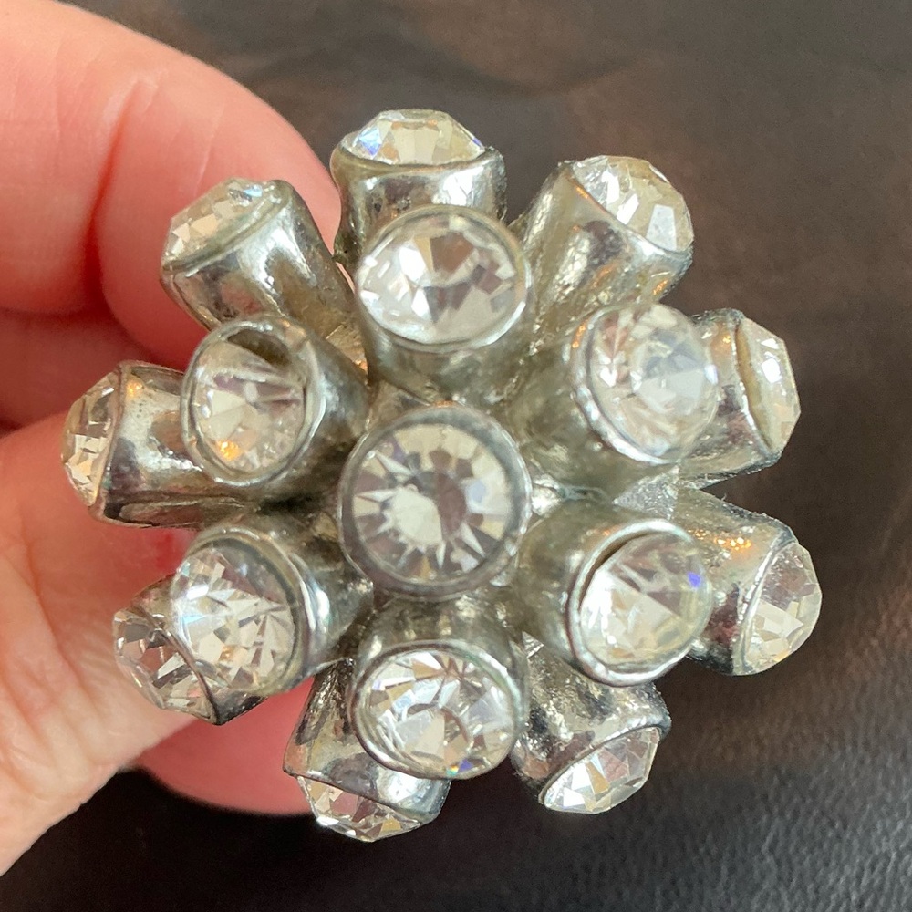 Rhinestone Ring (costume jewelry)